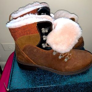 NEW EMU BOOTS